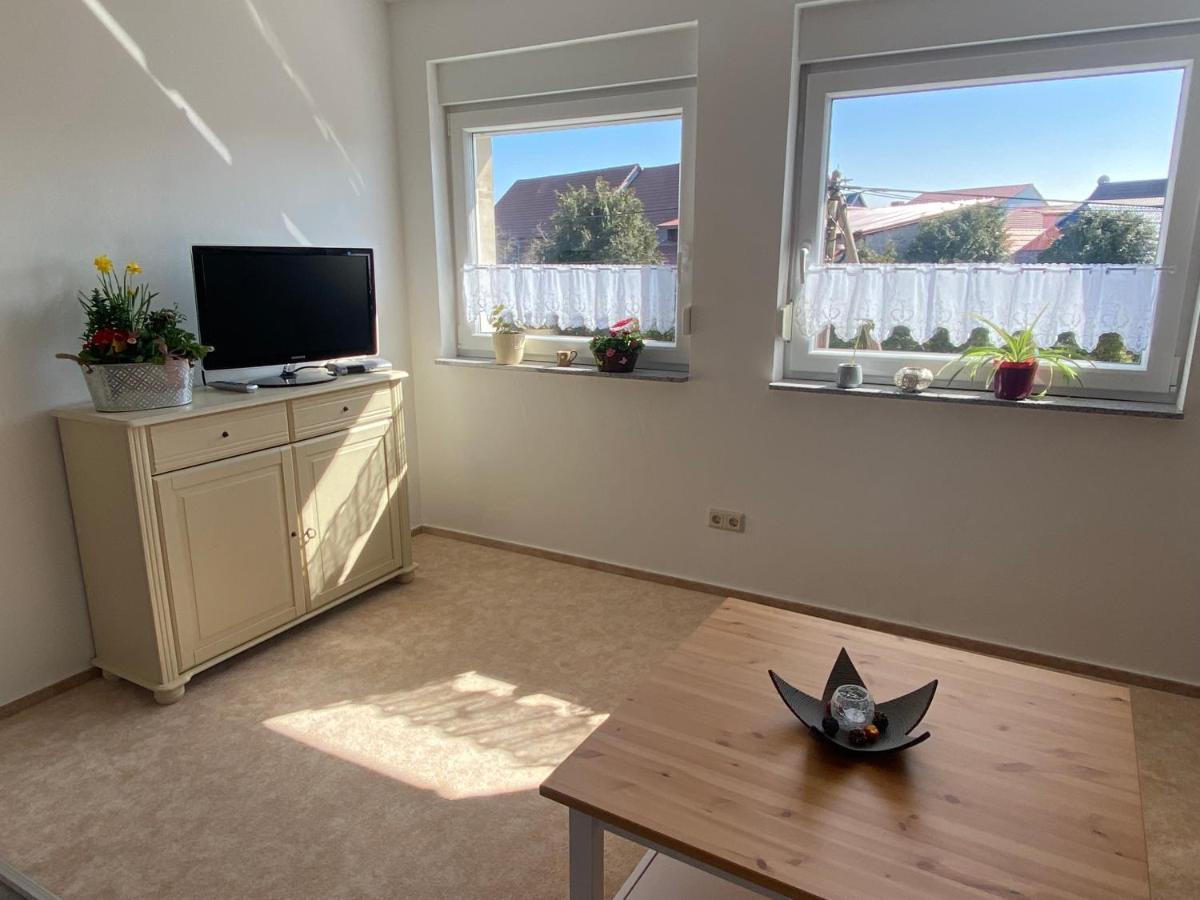 Schoen Moeblierte Wohnung In Genthin/ Ot Tucheim エクステリア 写真